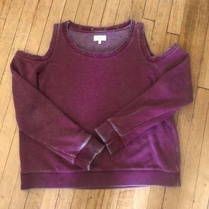 Women’s open shoulder sweatshirt 🔥🔥